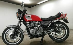 YAMAHA XJ550 4V8