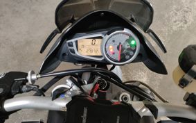 TRIUMPH STREET TRIPLE R 2013 TMD416