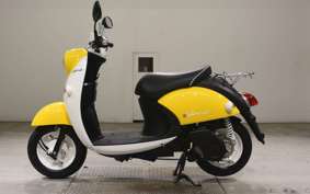 YAMAHA E-VINO 2017 SY11J
