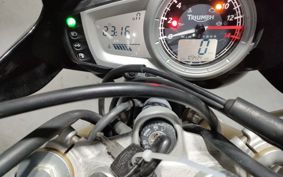 TRIUMPH STREET TRIPLE 2010 TMD406