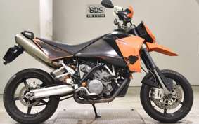 KTM 990 SUPERMOTO 2015