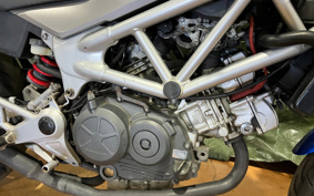 HONDA VTR 250 MC33
