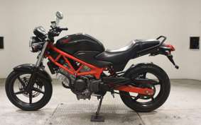 HONDA VTR 250 Gen. 2 2017 MC33