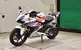 HONDA CBR250RR A 1995 MC51
