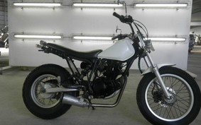 YAMAHA TW225 2002 DG09J