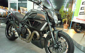 DUCATI DIAVEL CARBON 2011 G100A