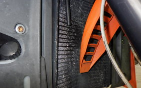KTM 950 SUPERMOTO 2015