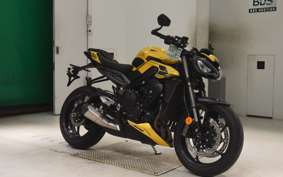 TRIUMPH STREET TRIPLE RS 2025