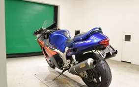 SUZUKI GSX-1300R HAYABUSA 1999