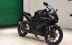 YAMAHA YZF R-3 2021 RH13J