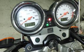 HONDA VTR 250 Gen. 2 MC33