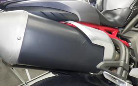 TRIUMPH SPEED TRIPLE R 2016
