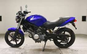 HONDA VTR 250 2007 MC33