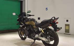 HONDA CB400 SUPER BOLDOR VTEC 2013 NC42