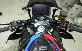 BMW M1000R 2024