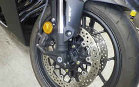 HONDA CBR650R E-Clutch 2025 RH17