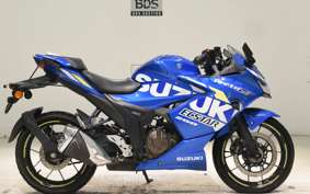 SUZUKI GIXXER 250 SF 2025