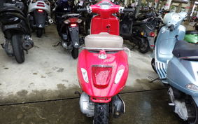 VESPA PRIMAVERA 125