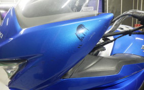 SUZUKI GSR250S 2003