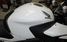 HONDA CBR650F 2014 RC83