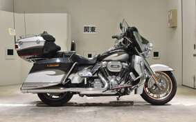 HARLEY FLHTCUSE 1800CVO 2013 PR8