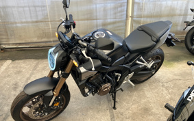 HONDA CB650R E-Clutch 2025 RH17