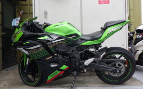 KAWASAKI ZX-25R ZX250E