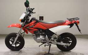 HONDA XR100 MOTARD 2025 HD13