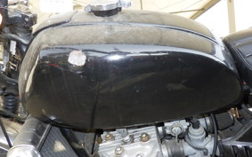 SUZUKI GT750 GT750