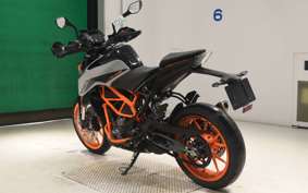 KTM 390 DUKE 2022