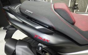 YAMAHA T-MAX 560 2026 SJ21J