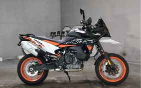KTM 890 ADVENTURE	 TS640