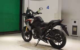 HONDA CB200X 2019