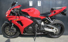 HONDA CBR1000RR 2006 SC57