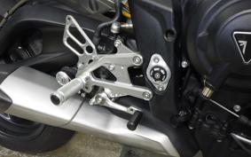 TRIUMPH STREET TRIPLE RS 2023