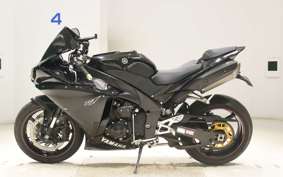 YAMAHA YZF-R1 2013