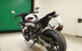 BMW M1000R 2026