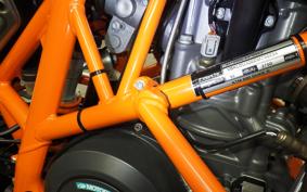 KTM 690 DUKE R 2013