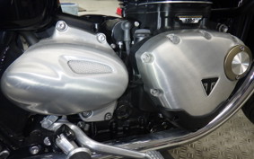 TRIUMPH BONNEVILLE T120 2024