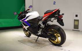 HONDA CBR600RR GEN 3 2010 PC40