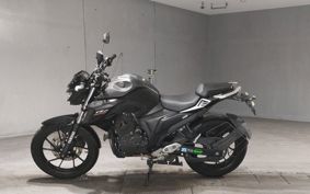 YAMAHA FZ25 RG42