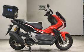 HONDA ADV150
