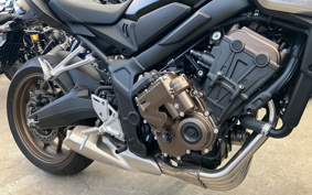 HONDA CB650R E-Clutch 2025 RH17