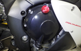 YAMAHA YZF-R1 2003