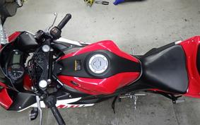 YAMAHA YZF-R25 A 2025 RG10J