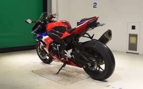 HONDA CBR1000RR R 2026 SC82