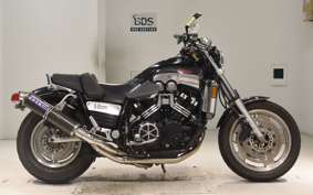 YAMAHA VMAX 2001