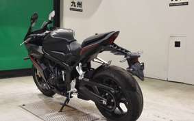 HONDA CBR650R E-Clutch 2026 RH17
