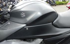 SUZUKI GIXXER 250 SF