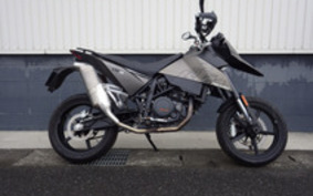 KTM 690 SUPERMOTO 2007 L1S40